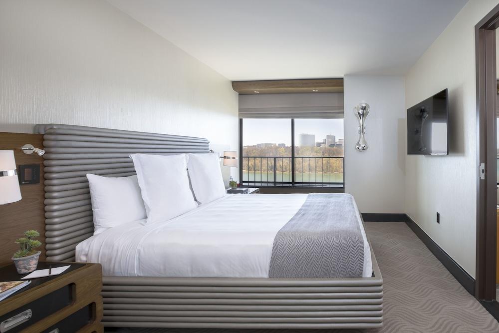 The Watergate Hotel photo 31