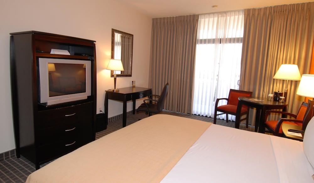 Oakland Airport Executive Hotel photo 2