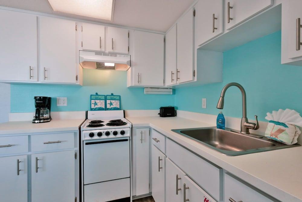 Coastal Waters Inn photo 48