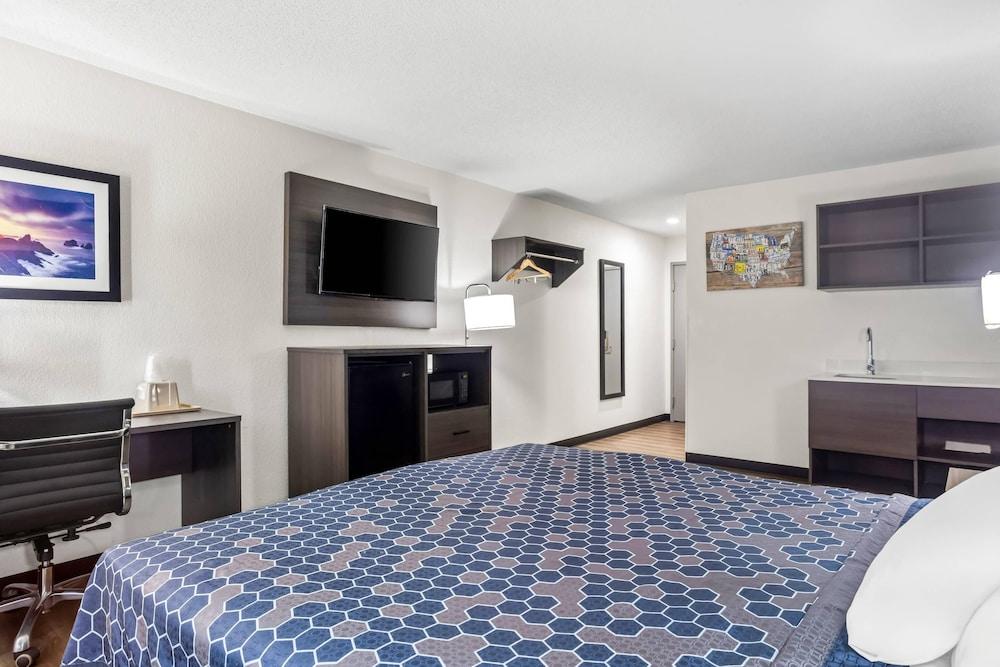 Econo Lodge Jesup photo 30