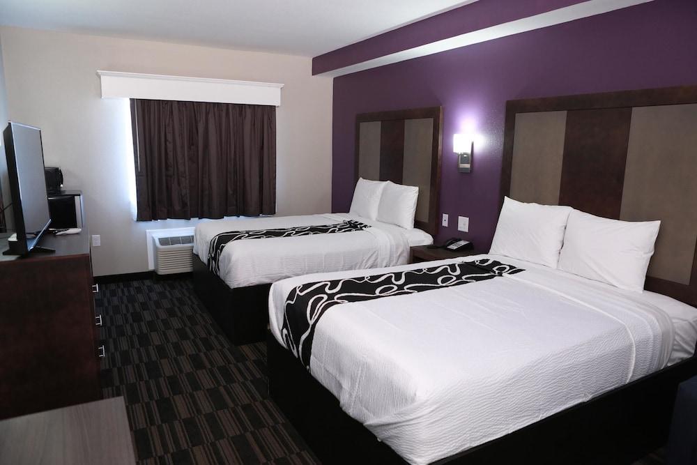 Home Inn and Suites photo 8