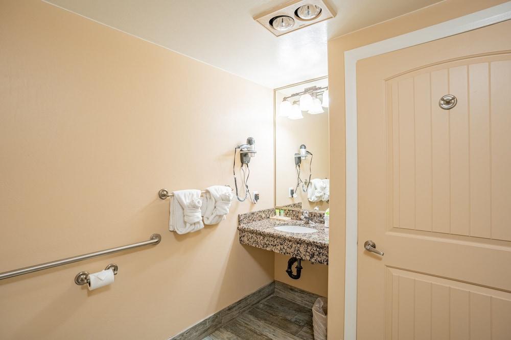 Petty Ranch Inn photo 5