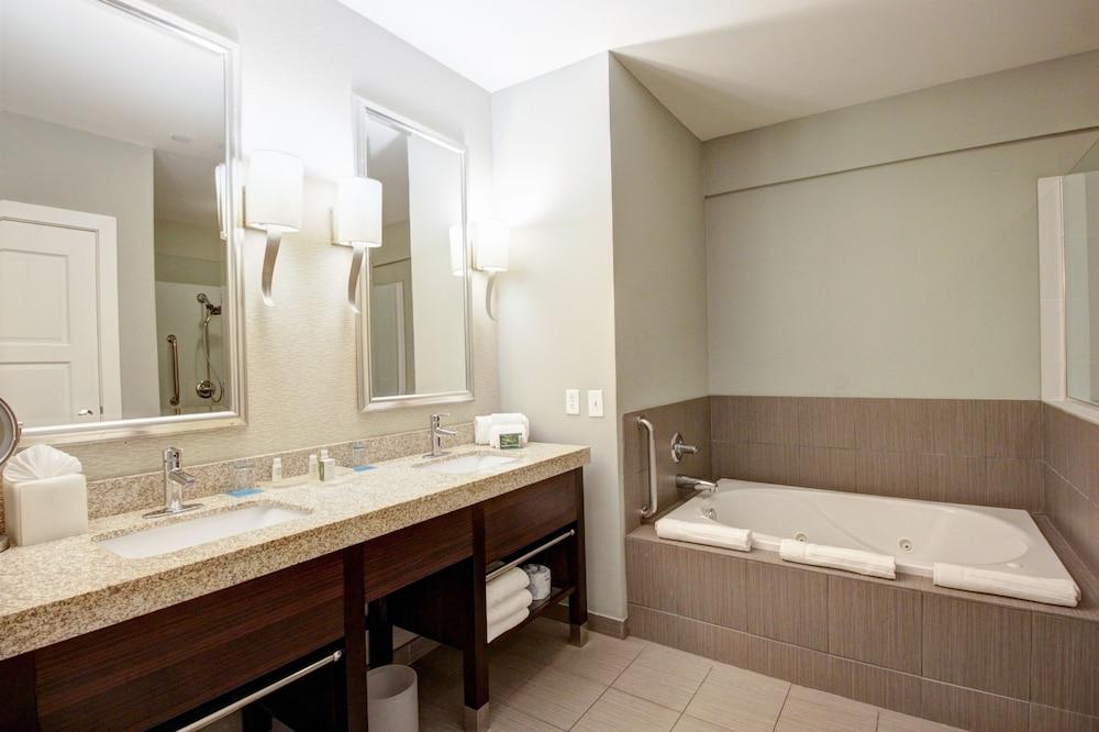 Hotel Indigo WACO - BAYLOR by IHG photo 3