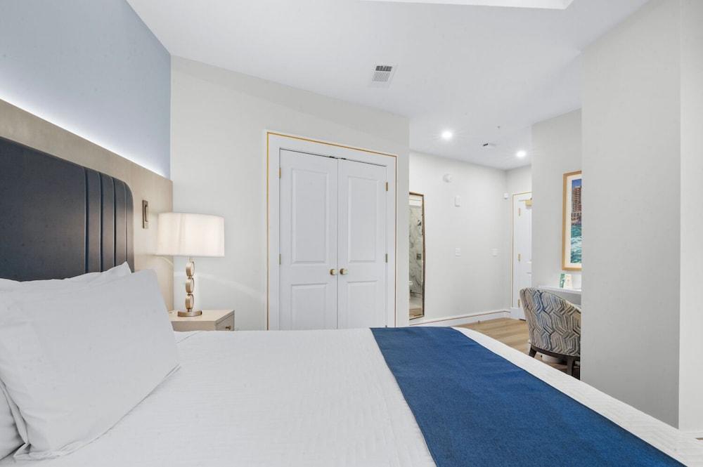 Harbor Suites at Harborwalk Village photo 57
