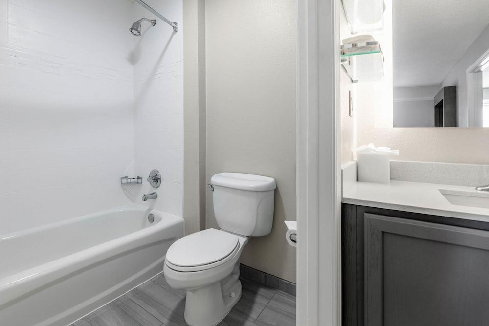 Residence Inn Marriott Easton photo 32