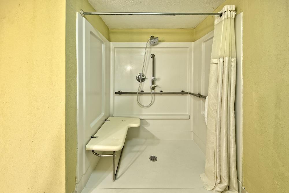 DoubleTree by Hilton Murfreesboro photo 24