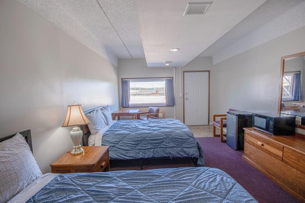 OYO Crossroads Inn photo 4