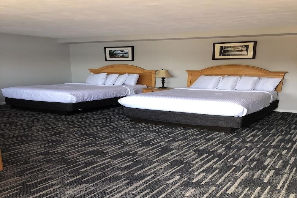 Park Lane Motel photo 45
