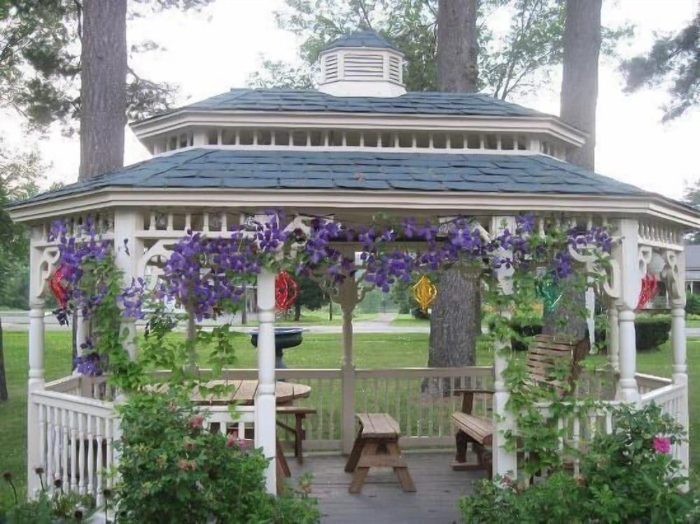 Lantern House Motel photo 5