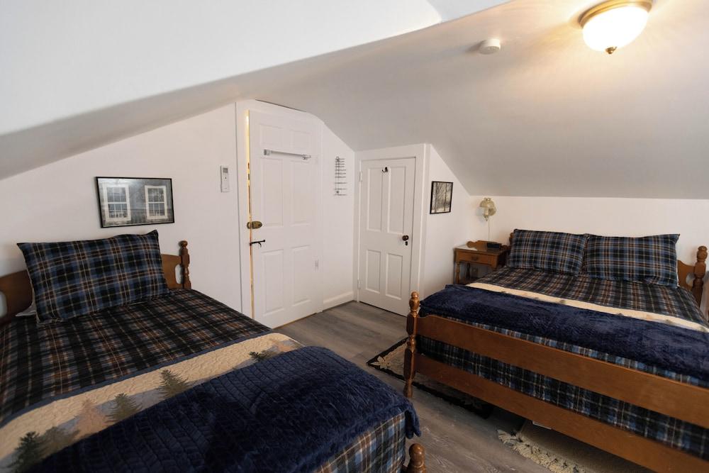 Blue Bear Inn photo 91