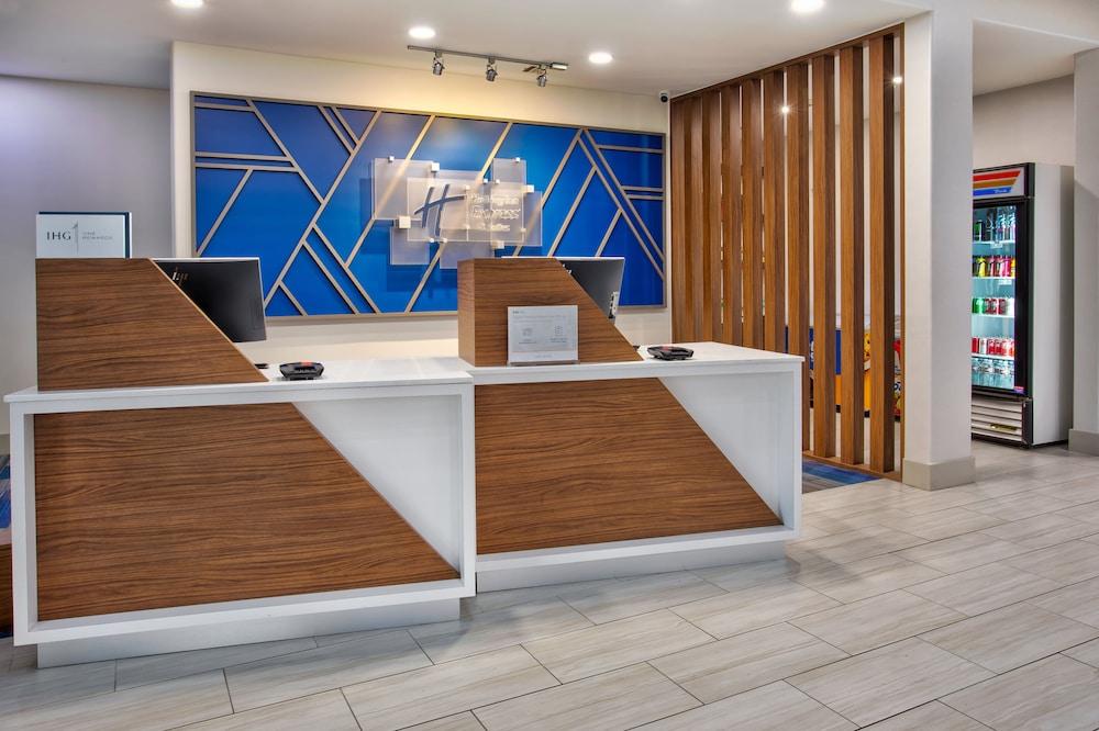 Holiday Inn Express & Suites Houston West - Katy by IHG photo 2