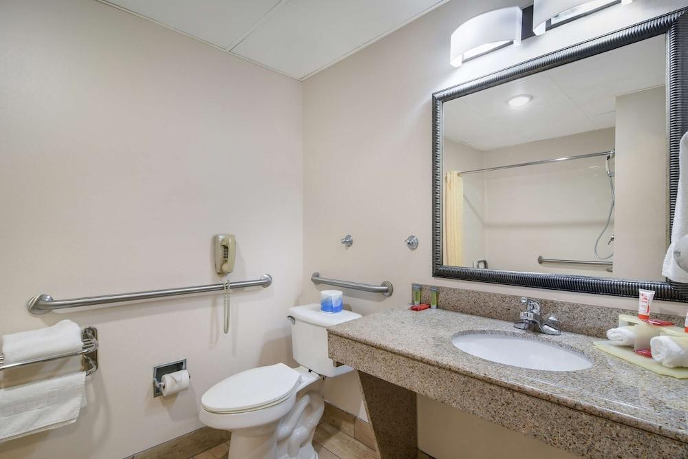 SureStay Plus Hotel by Best Western Tarboro photo 18