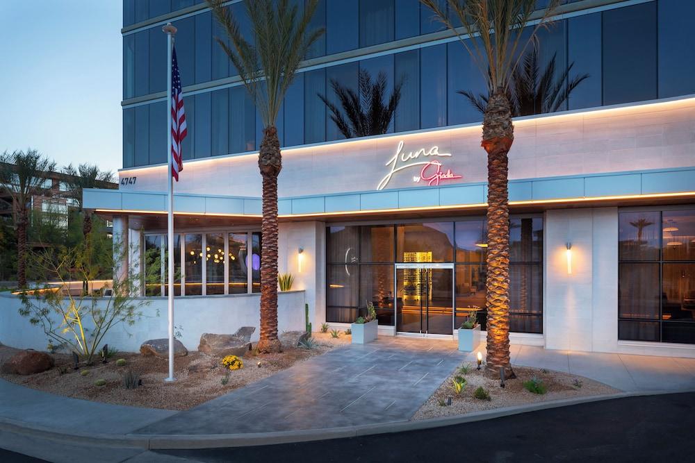 Caesars Republic Scottsdale, a Hilton Hotel photo 79