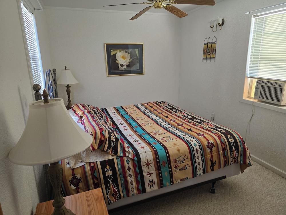 Chisos Mining Co Motel photo 43