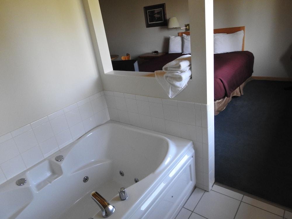 Superior Ridge Resort Motel photo 53