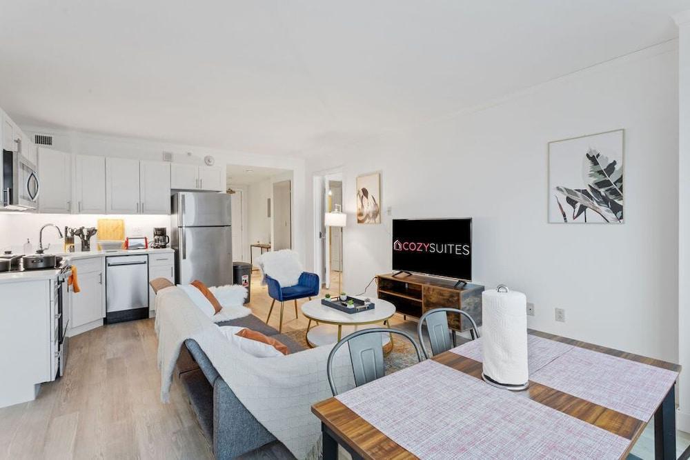 CozySuites at Showboat photo 39