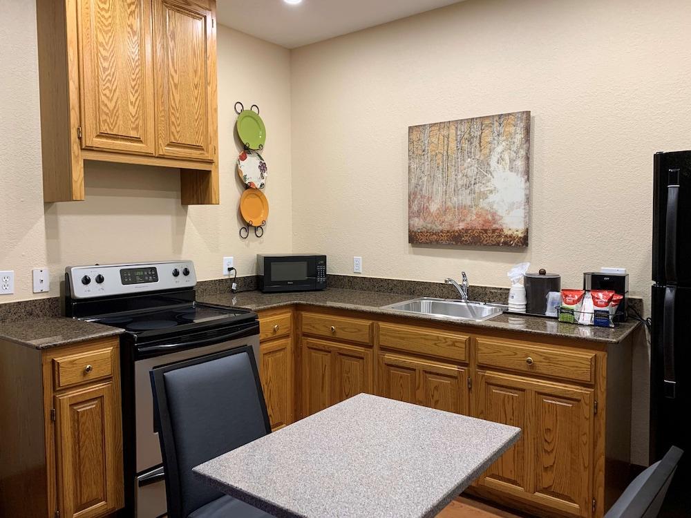 Best Western Plus Yukon photo 6