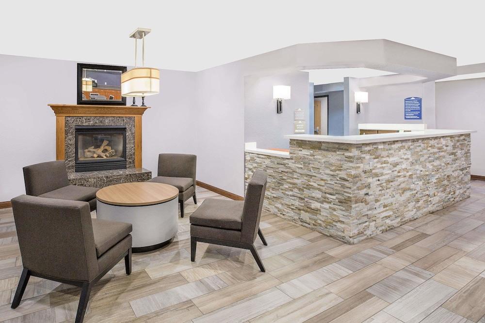 Microtel Inn & Suites by Wyndham Ames photo 4