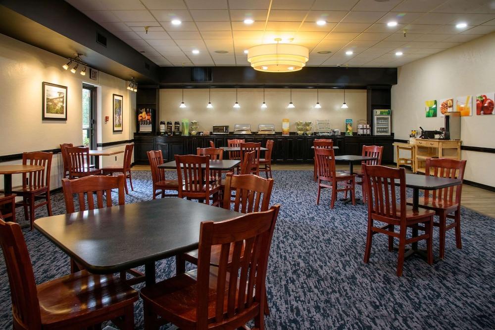 Quality Inn Lewisburg photo 19