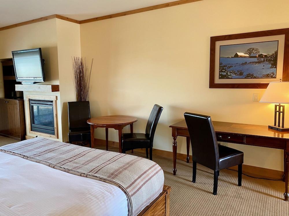 Cousins Country Inn photo 27