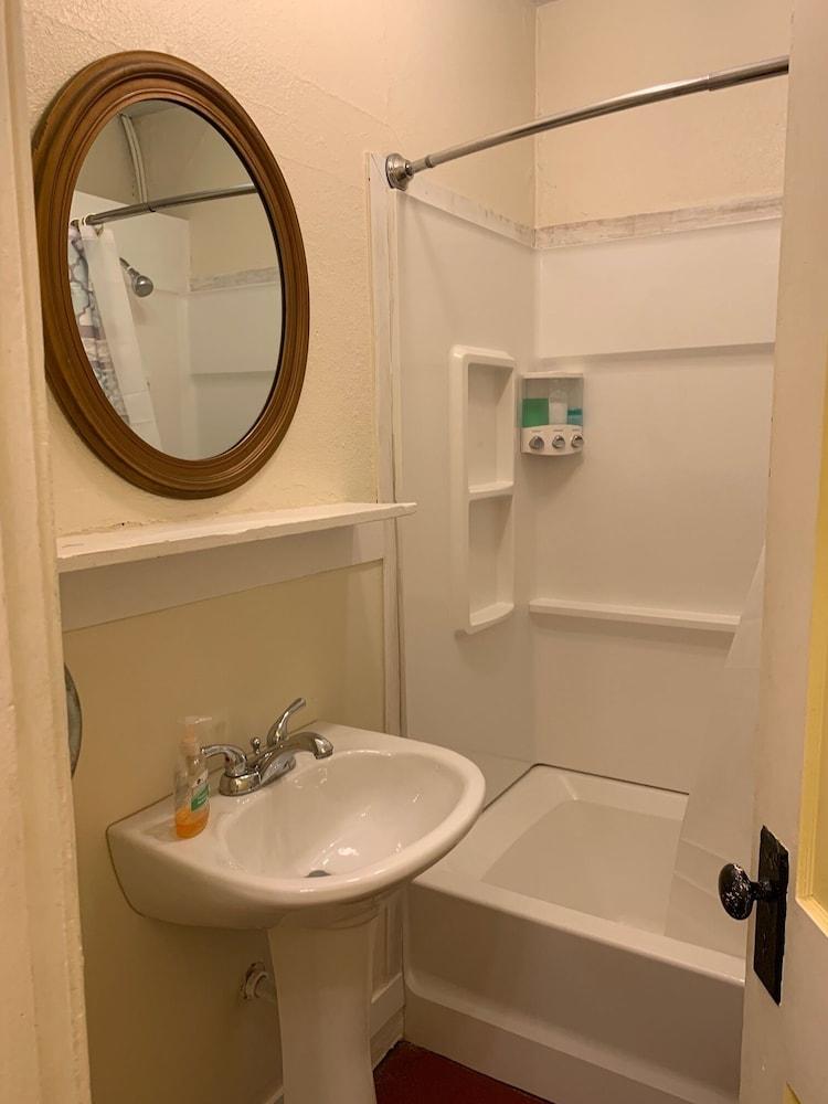Historic Whiting Hotel Suites photo 66
