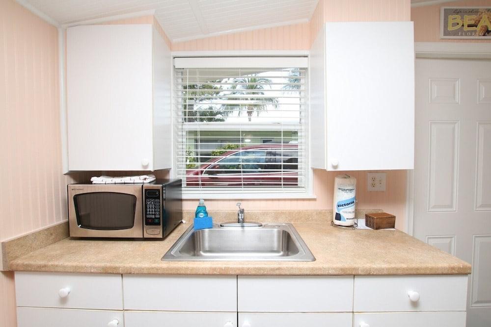 Sunset Cove Beach Resort photo 81
