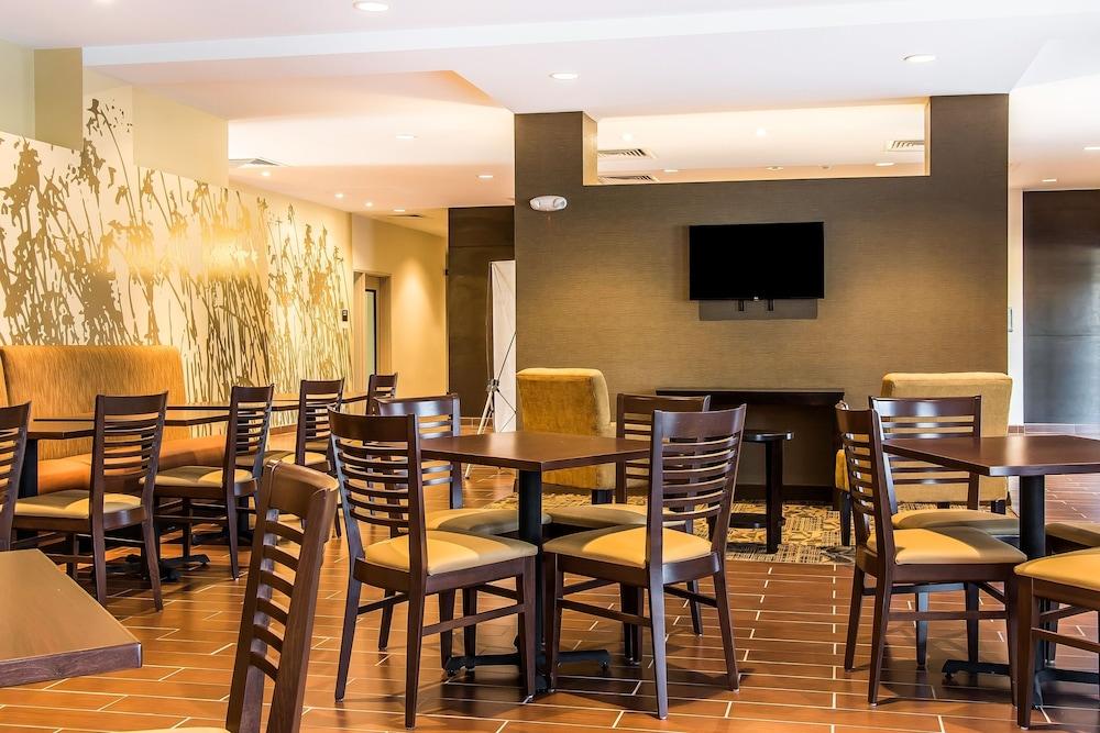 Comfort Suites Leesville near Fort Johnson photo 58