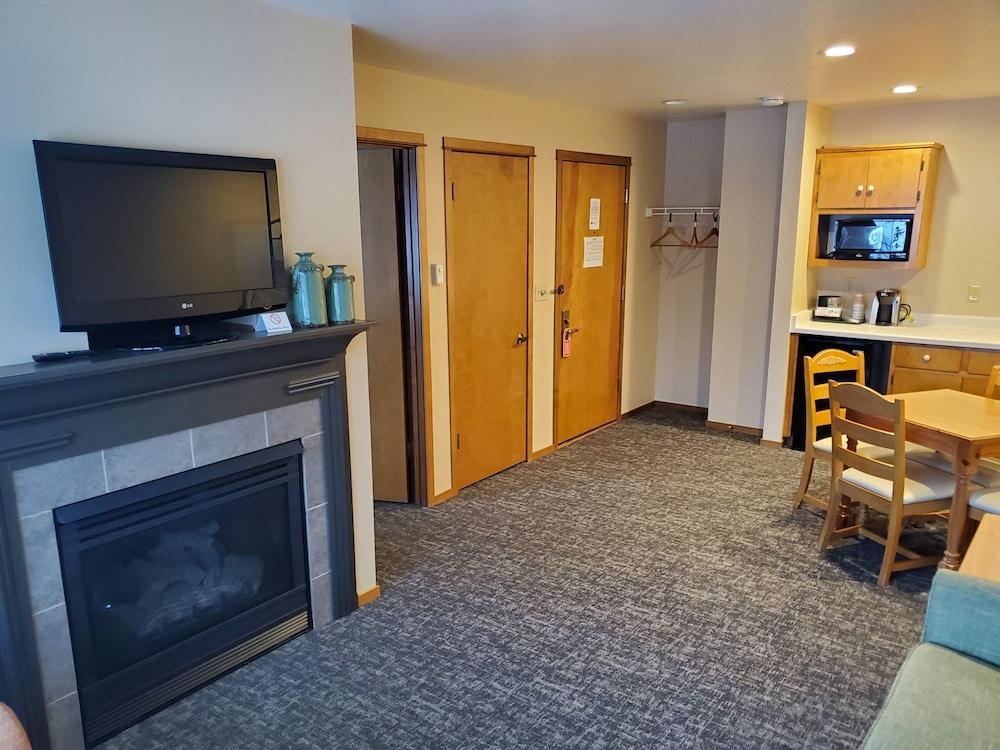 Homestead Suites photo 10