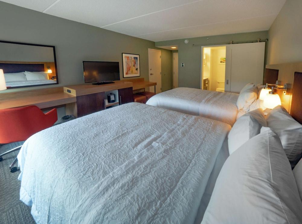 Hampton Inn Hazleton photo 18