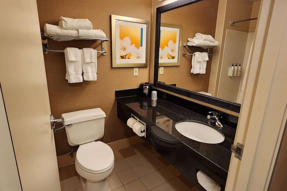 AmericInn by Wyndham St. Cloud MN Shopping Area photo 17