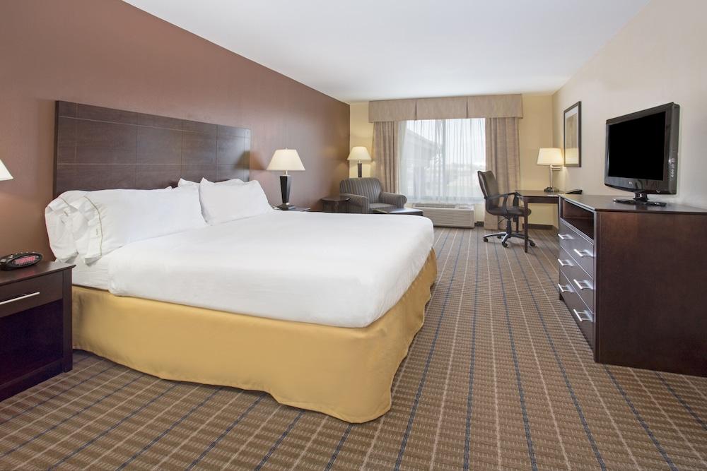 Holiday Inn Express Hotel & Suites Pauls Valley by IHG photo 17