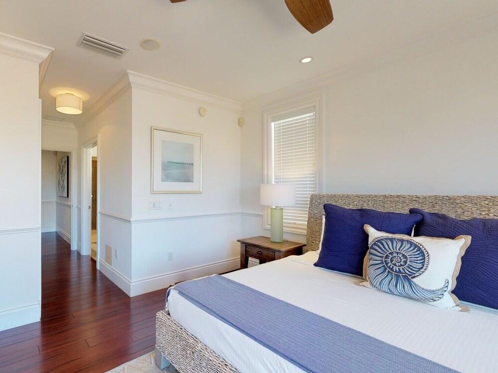 Marlin Bay Resort & Marina photo 11