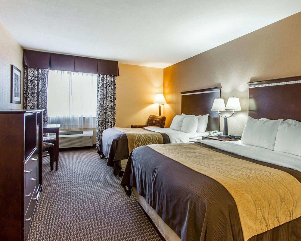 Quality Inn & Suites Mount Pleasant photo 10