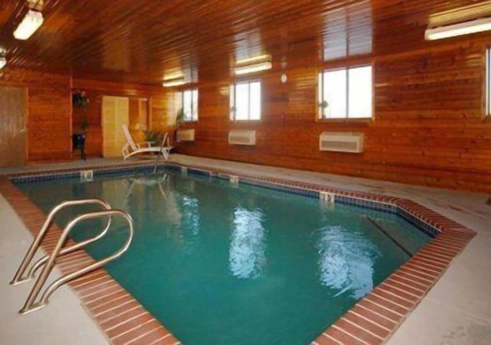 Econo Lodge Longmont East photo 42
