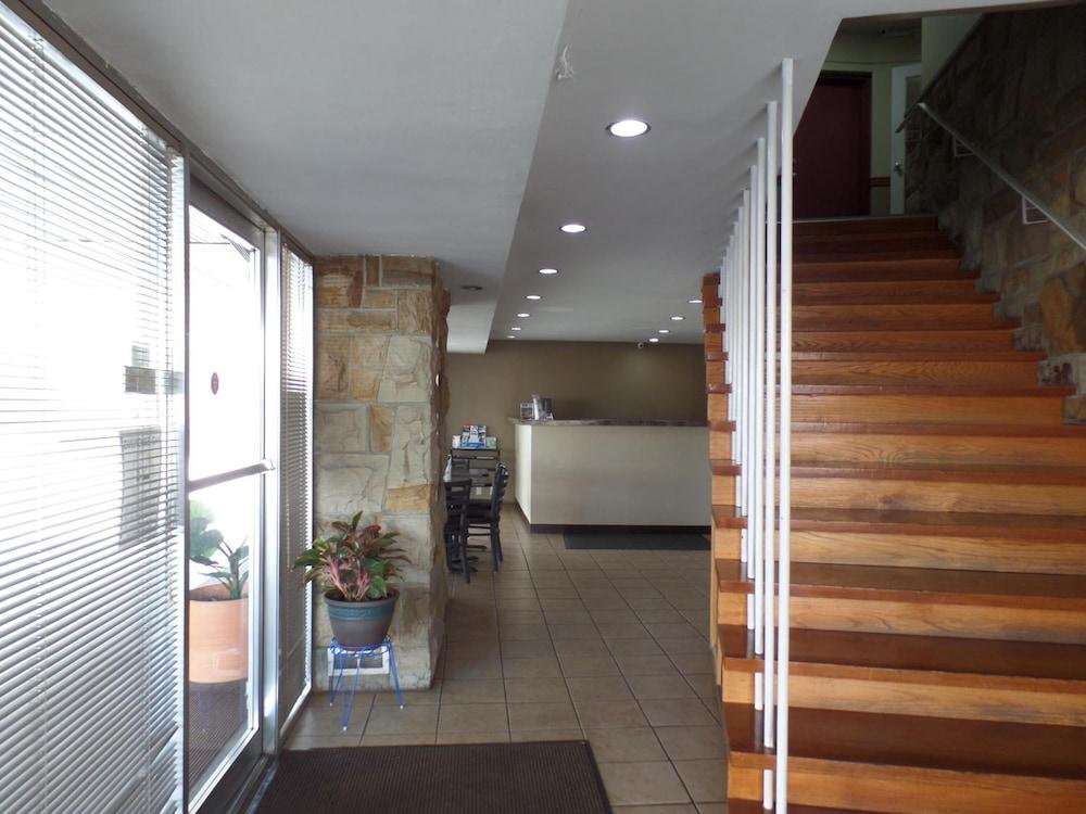 Executive Inn photo 6