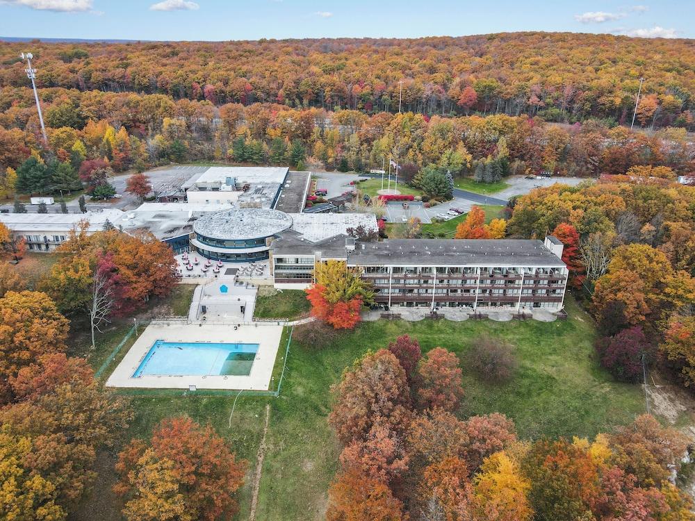 Mountain Laurel Resort — hotel in White Haven