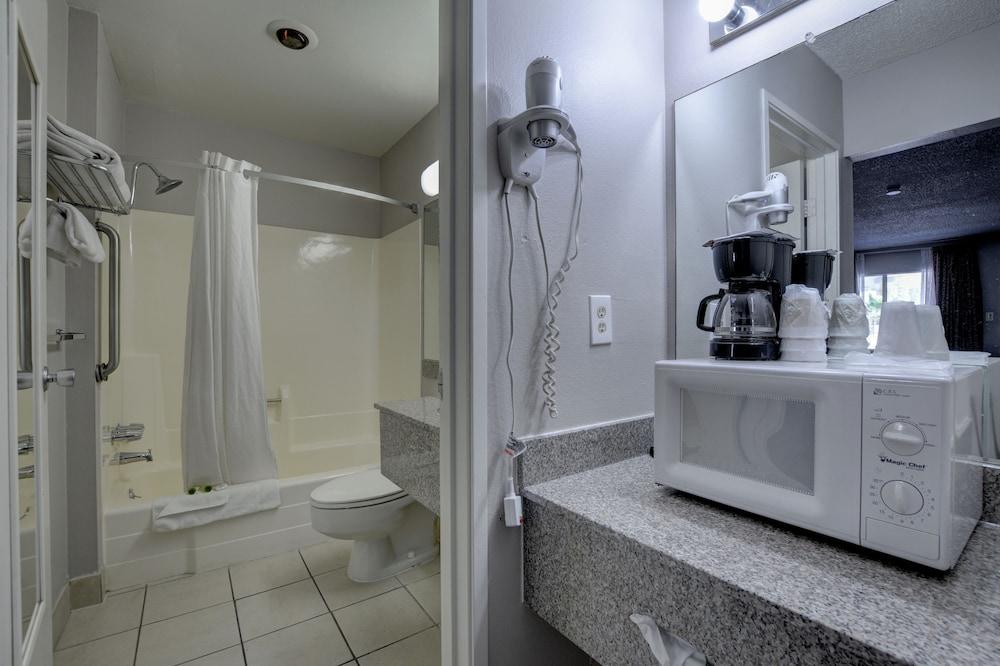 Aviation Inn photo 22