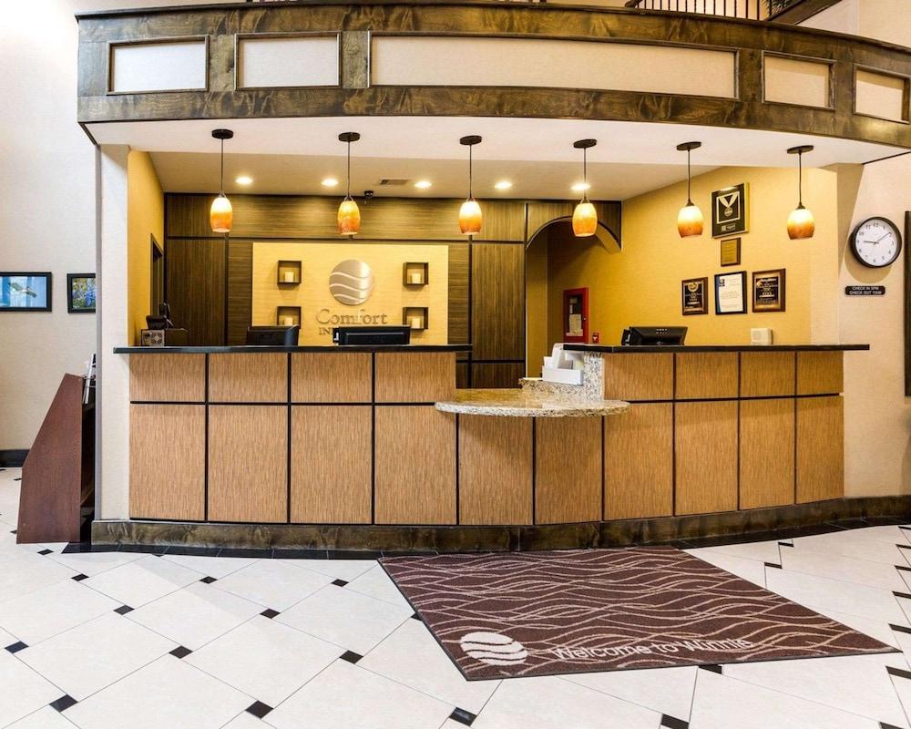 Comfort Inn & Suites Winnie photo 5
