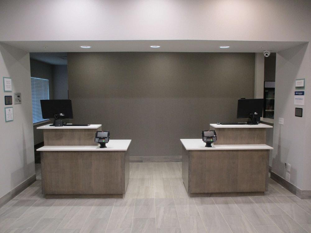 Merica Inn & Suites photo 3
