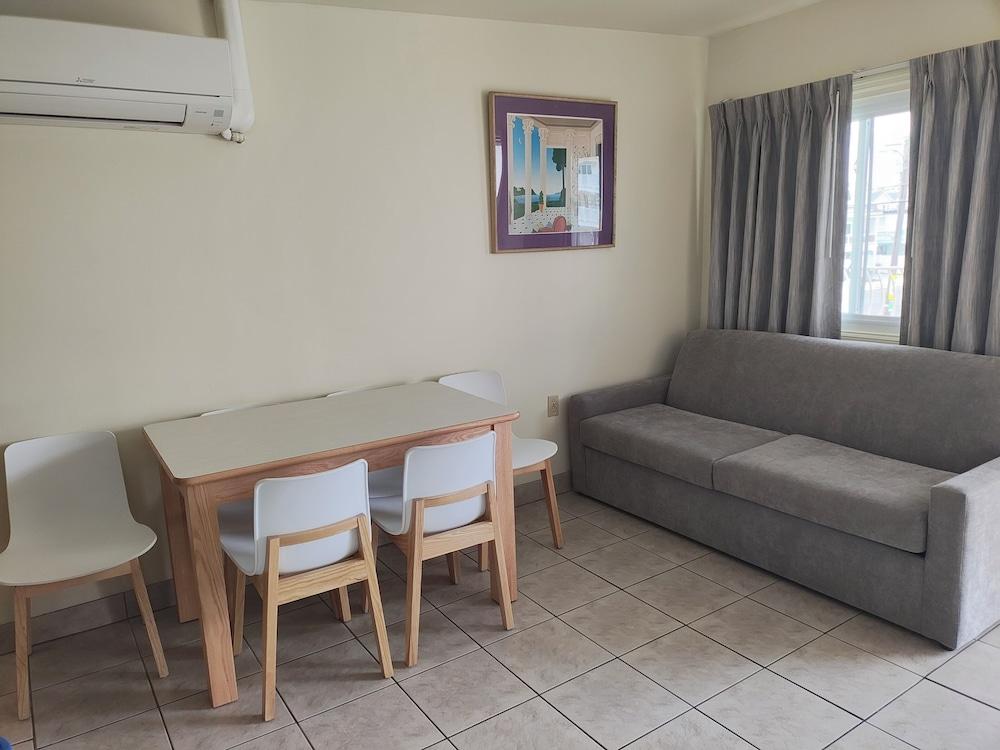 Condor Motel photo 39