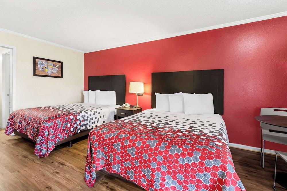 Econo Lodge St. George photo 8