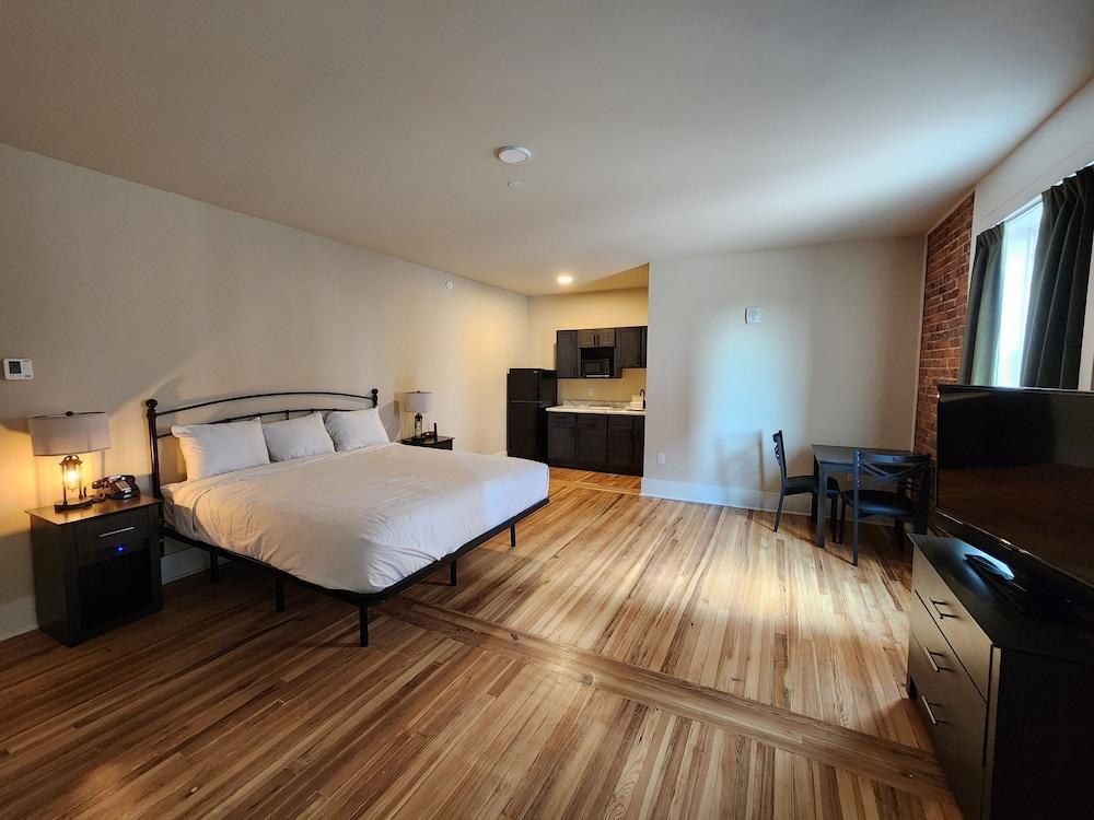 Historic Griffin Hotel photo 16