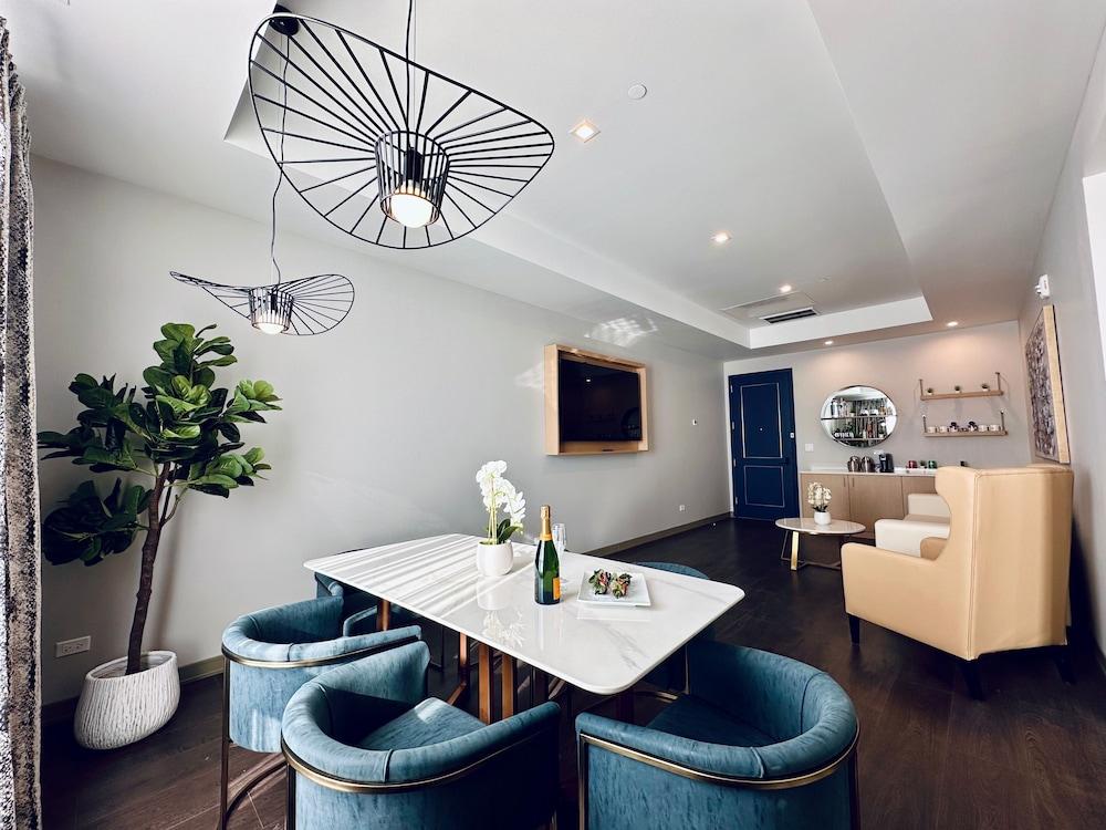 Chez Hotel Arlington Heights photo 15