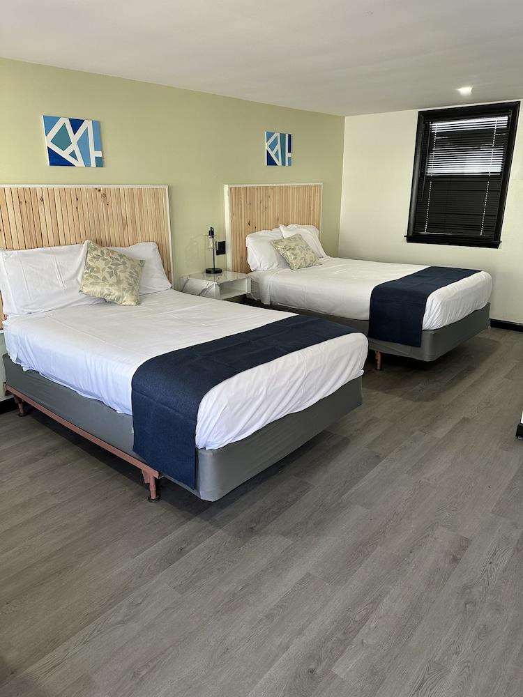 Harborside Suites photo 24