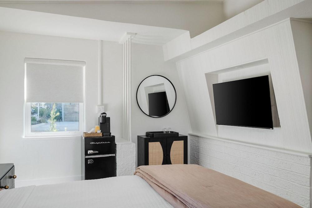 Haleys Court Boutique Motel photo 21