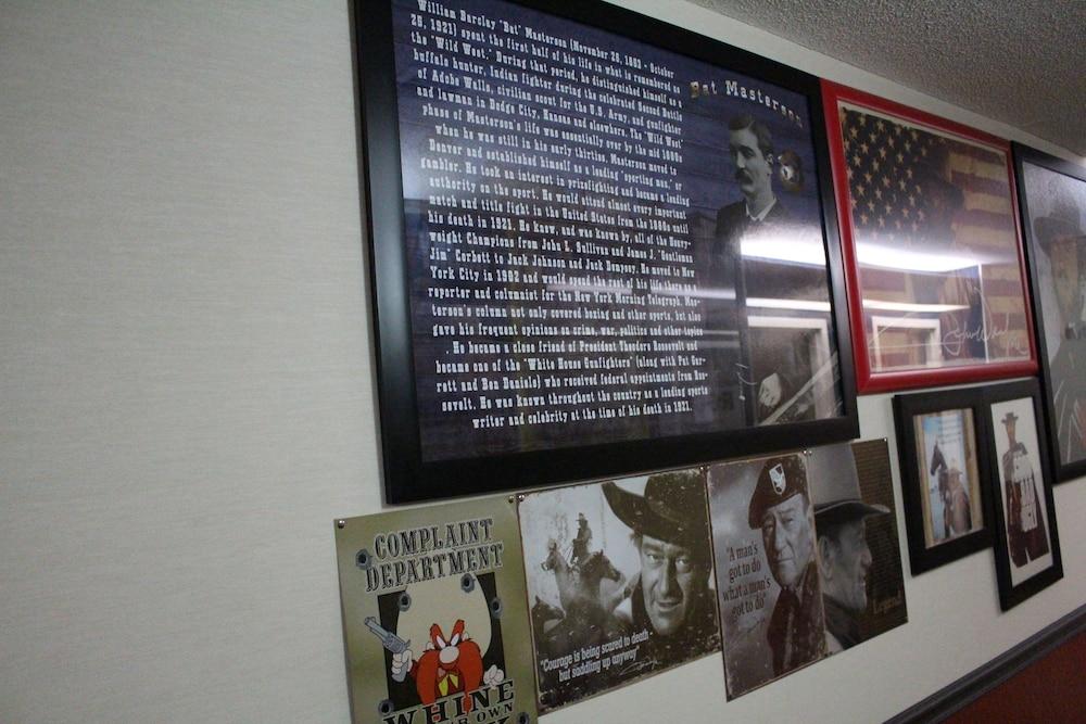 Hometown Inn photo 7