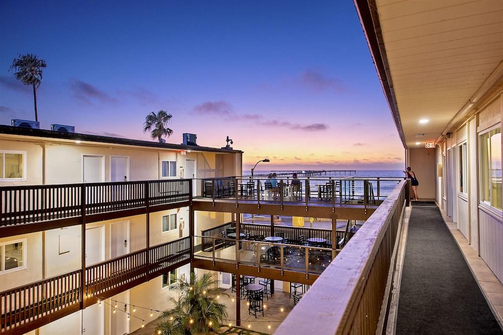 Ocean Beach Hotel photo 5