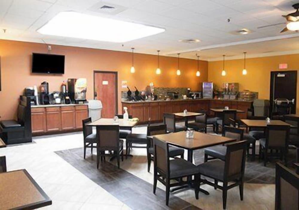 Quality Inn Thief River Falls photo 20