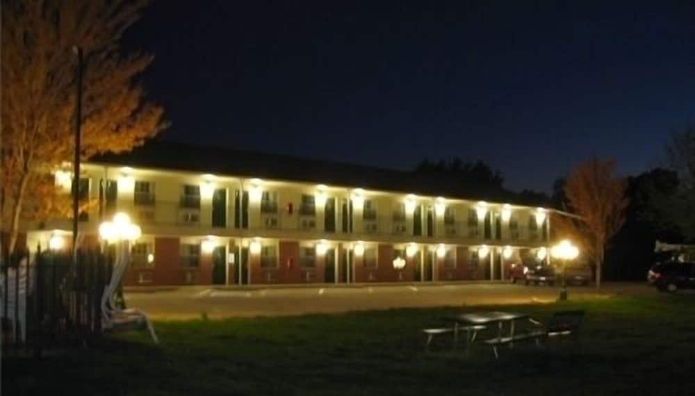 The Regency Inn photo 8