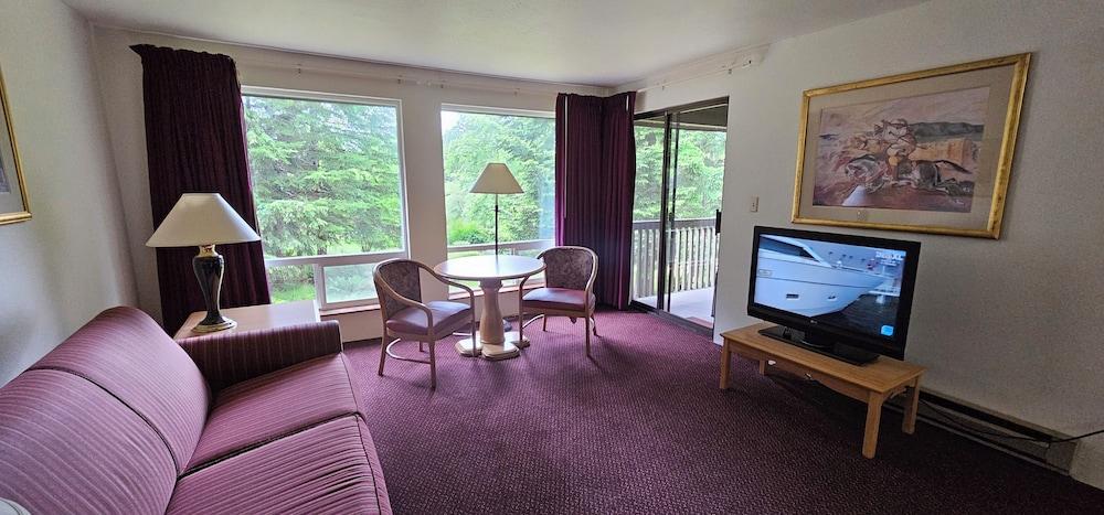 Olympic Suites Inn photo 14